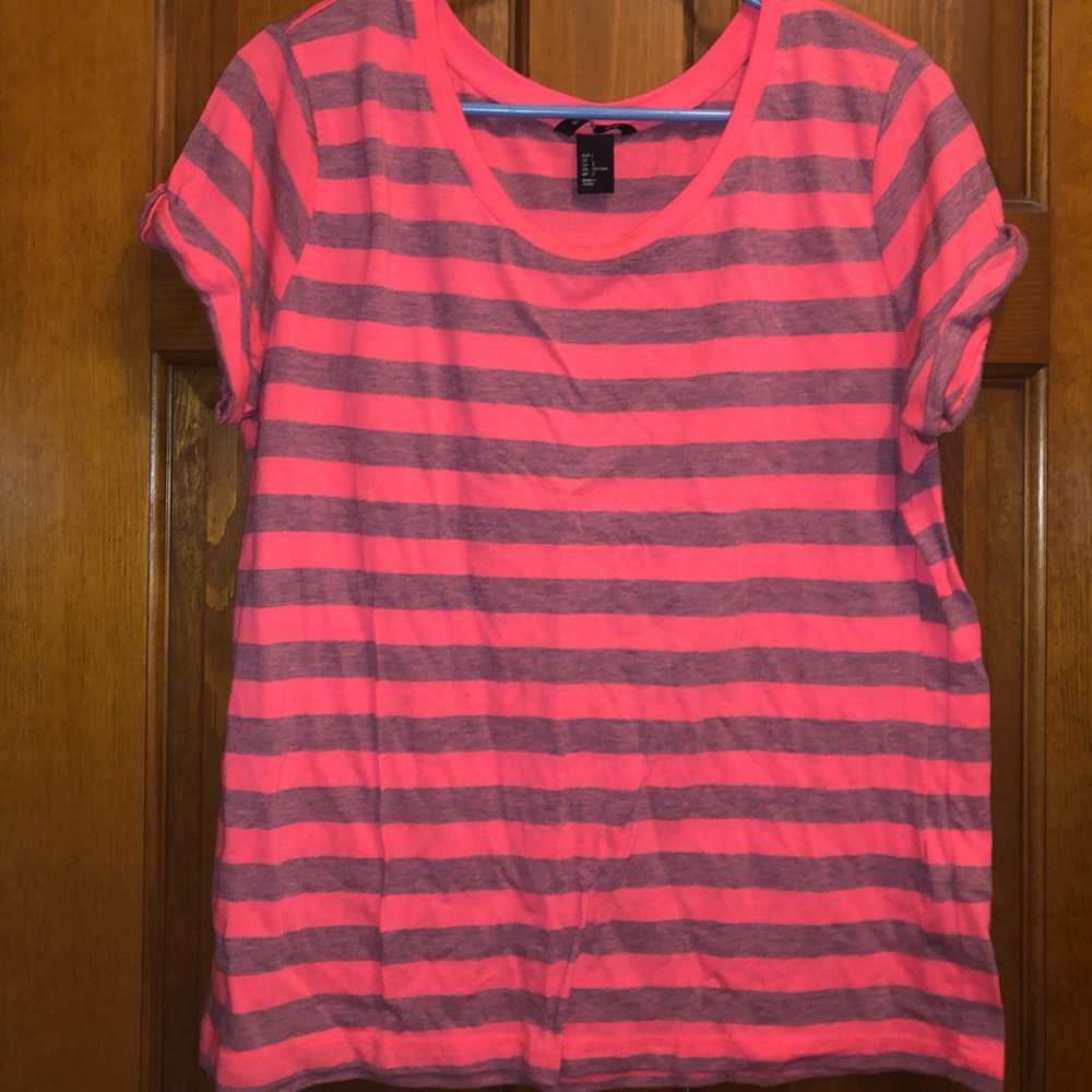 H&M short sleeve